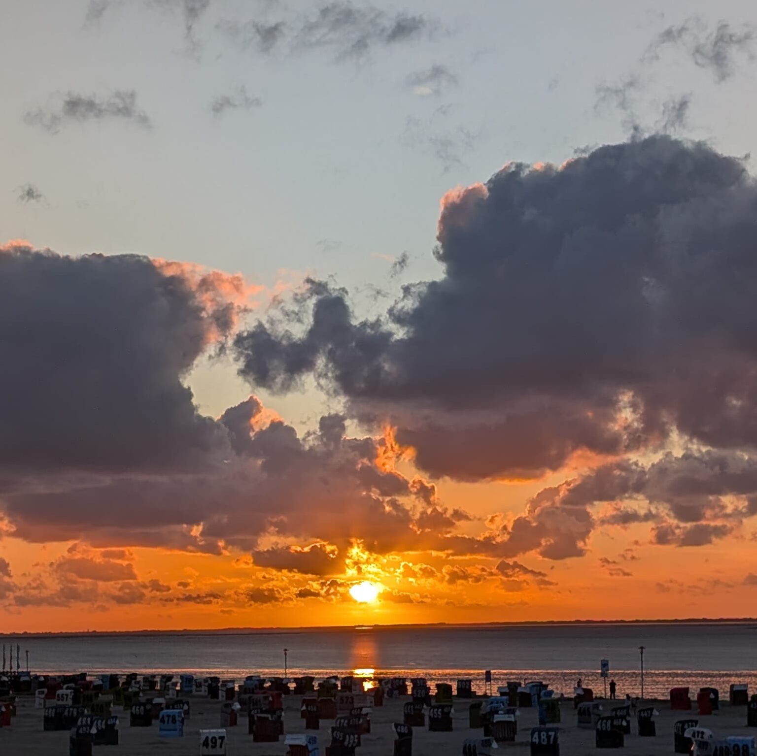 Die schönsten Sonnenuntergänge nur in Ostfriesland